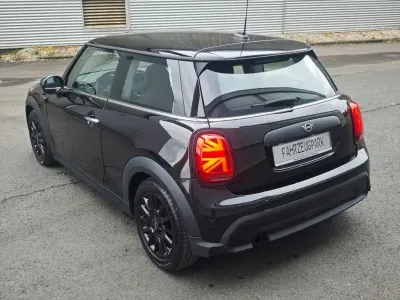 Gebraucht Mini ONE 102 PS (75 kW) 2021 Schwarz Kleinwagen
