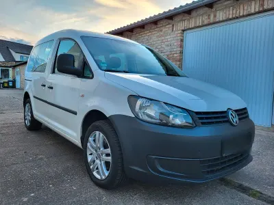 Gebraucht VW Caddy 102 PS (75 kW) 2011 Weiß Van / Kleinbus