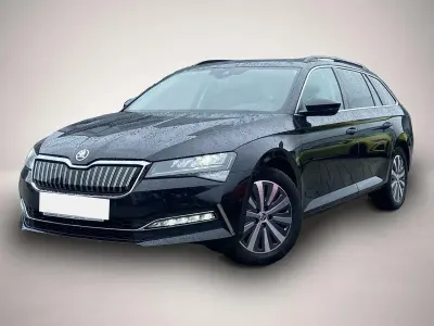 Gebraucht Skoda Superb 218 PS (160 kW) 2023 Manufacturer Kombi
