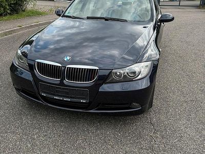 Gebraucht BMW 325 218 PS (160 kW) 2005 Blau Limousine