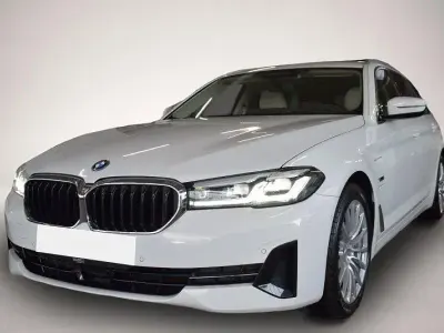 Gebraucht BMW 530e 184 PS (135 kW) 2023 Manufacturer Kombi