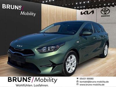 Usata Kia Ceed Comfort 140 CV (102 kW) 2025 Verde Utilitaria
