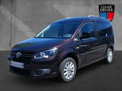 Käytetty VW Caddy Highline 140 HP (102 kW) 2012 Musta Tila-auto