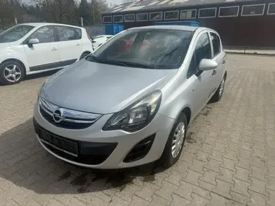 Używany Opel Corsa Selection 69 KM (50 kW) 2014 Srebrny Hatchback