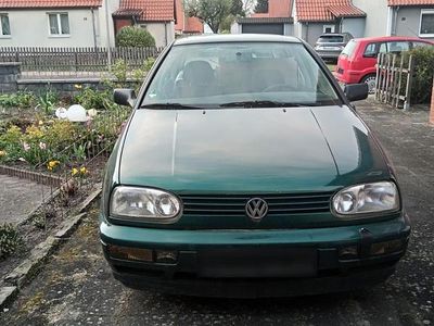 Gebraucht VW Golf III 75 PS (55 kW) 1991 Grün Kleinwagen