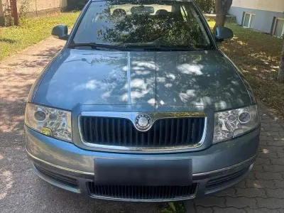 Gebraucht Skoda Superb 150 PS (110 kW) 2007 Grau Limousine