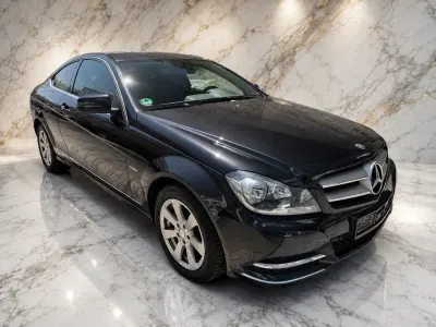 Gebraucht Mercedes C180 AMG Edition 1 156 PS (114 kW) 2012 Magnetitschwarz Coupé