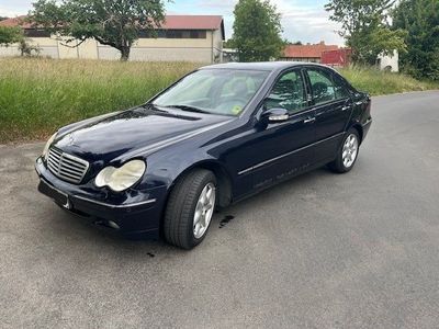 Mercedes C240