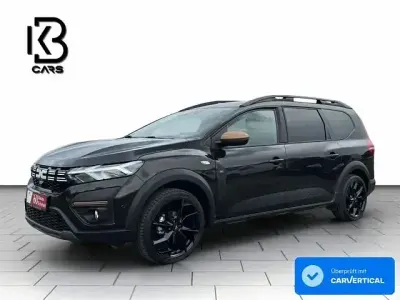 Gebraucht Dacia Jogger Extreme 110 PS (80 kW) 2024 Perlmuttschwarz Van / Kleinbus
