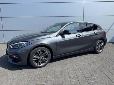 Usata BMW 118 Sport Line 140 CV (102 kW) 2020 Grigio Utilitaria