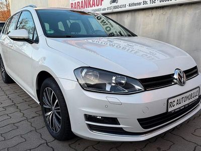 Weiß Gebraucht 2016 VW Golf VII Allstar Kombi | 11.199 € (Fairer Preis)