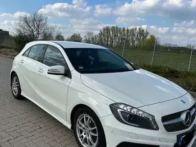 Gebraucht Mercedes A200 136 PS (100 kW) 2015 Kleinwagen