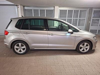 Usata VW Golf Sportsvan Comfortline 116 CV (85 kW) 2016 Argento Monovolume