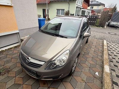 Braun Gebraucht 2010 Opel Corsa Selection Kleinwagen | 2.700 € (Guter Preis)