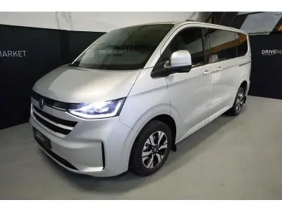 Usata VW Caravelle Style 170 CV (125 kW) 2025 Grigio Furgone
