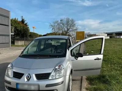 Usata Renault Modus 80 CV (58 kW) 2006 Grigio Monovolume