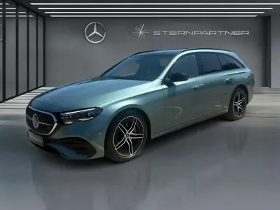 Gebraucht Mercedes E300 AMG 313 PS (230 kW) 2024 Verdesilber metallic Kombi