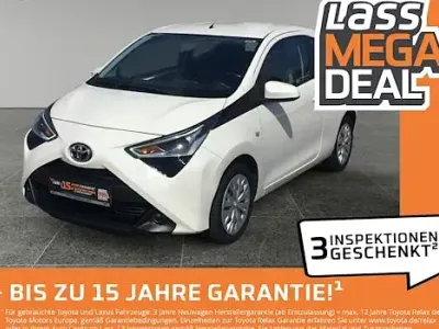 Używany Toyota Aygo X-play 72 KM (52 kW) 2019 Biały Hatchback