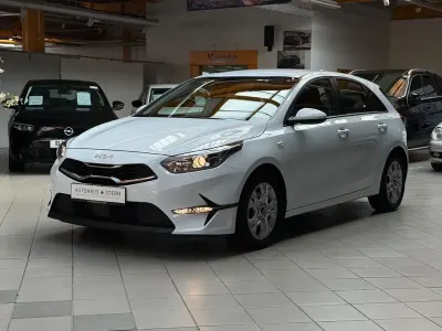 Gebraucht Kia Ceed Edition 7 120 PS (88 kW) 2024 Weiß Kleinwagen
