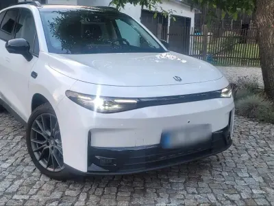 Gebraucht Leapmotor C10 218 PS (160 kW) 2025 Weiß SUV