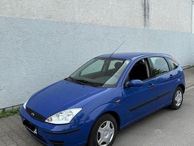 Usata Ford Focus 100 CV (73 kW) 2002 Blu Berlina