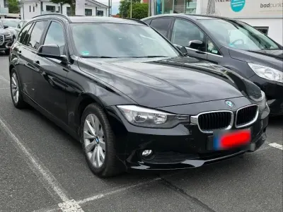 Gebraucht BMW 320 184 PS (135 kW) 2012 Schwarz Kombi