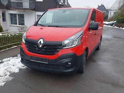 Gebraucht Renault Trafic 145 PS (106 kW) 2019 Rot Van / Kleinbus