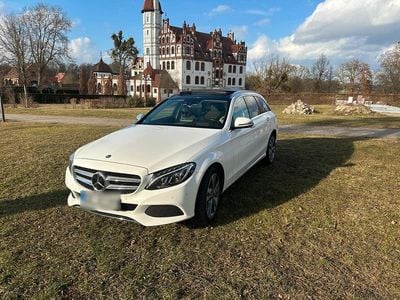 Gebraucht Mercedes C250 205 PS (150 kW) 2017 Weiß Kombi