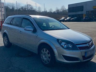 Gebraucht Opel Astra 110 PS (80 kW) 2010 Silber Kombi