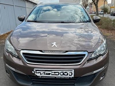 Gebraucht Peugeot 308 150 PS (110 kW) 2015 Braun Kombi
