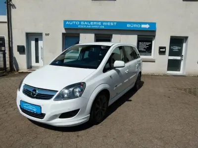 Gebraucht Opel Zafira OPC 140 PS (102 kW) 2011 Weiß Van / Kleinbus
