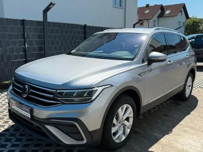 Gebraucht VW Tiguan Allspace Life 150 PS (110 kW) 2022 Silber SUV