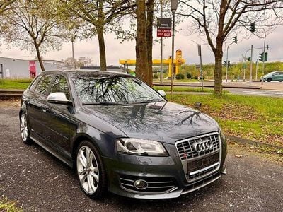 Gebraucht Audi S3 Sport 265 PS (194 kW) 2008 Meteorgrau Kleinwagen