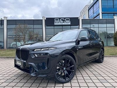 Gebraucht BMW X7 M Sport 352 PS (258 kW) 2025 Schwarz SUV