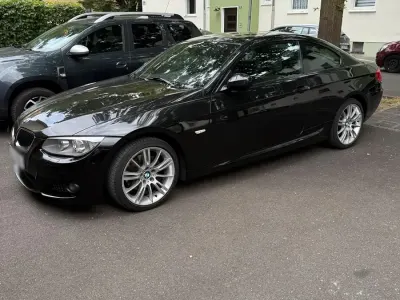 Gebraucht BMW 320 M Sport 184 PS (135 kW) 2010 Schwarz Coupé