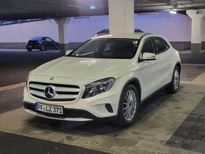 Mercedes GLA180