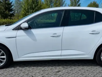 Używany Renault Mégane 2016 Biały Sedan/Limuzyna