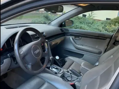 Gebraucht Audi A4 163 PS (119 kW) 2004 Grau Limousine