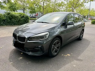 Gebraucht BMW 216 Gran Tourer Sport Line 116 PS (85 kW) 2018 Grau Van / Kleinbus