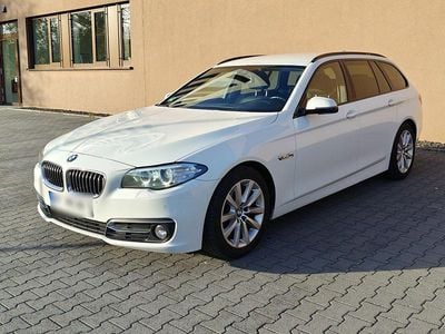 Usata BMW 530 Luxury Line 258 CV (189 kW) 2015 Bianco Station wagon