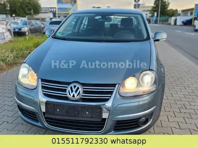Gebraucht VW Jetta 150 PS (110 kW) 2006 Grau Limousine