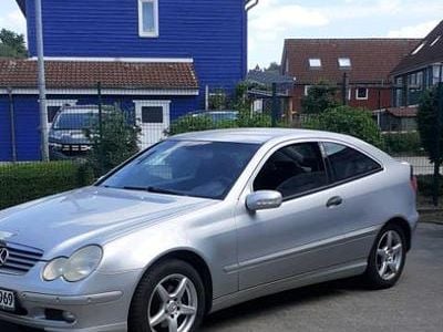 Mercedes C180