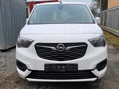 Gebraucht Opel Combo Edition 102 PS (75 kW) 2020 Weiß Van / Kleinbus