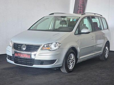 Second-hand VW Touran Trendline 105 CP (77 kW) 2009 Argintiu Monovolum