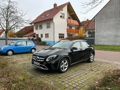 Używany Mercedes GLA180 122 KM (89 kW) 2020 Czarny SUV