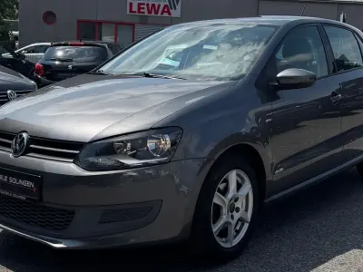 Gebraucht VW Polo Comfortline 69 PS (50 kW) 2010 Grau Kleinwagen