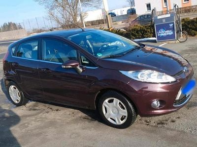 Gebraucht Ford Fiesta 97 PS (71 kW) 2010 Andere farben Kleinwagen