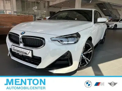 Gebraucht BMW 220 M Sport 184 PS (135 kW) 2023 Weiß Coupé