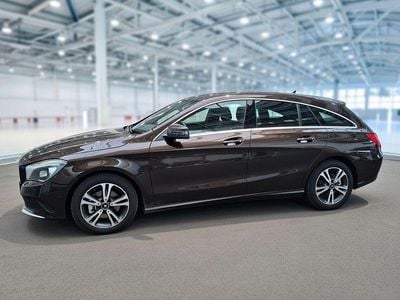 Gebraucht Mercedes CLA180 Shooting Brake Edition 109 PS (80 kW) 2018 Blau Kombi