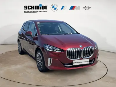 Gebraucht BMW 218 Active Tourer Luxury Line 150 PS (110 kW) 2023 Piemont rot Van / Kleinbus